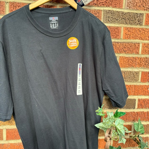 Jerzees Black Short Sleeve Tee Shirt - Picture 2 of 3